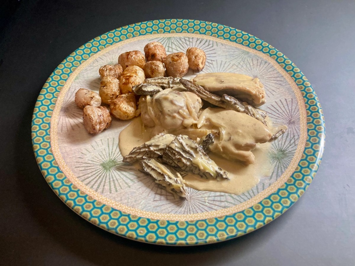 A Delicious Chicken With Morels Recipe Thanks To “Cook And Drink